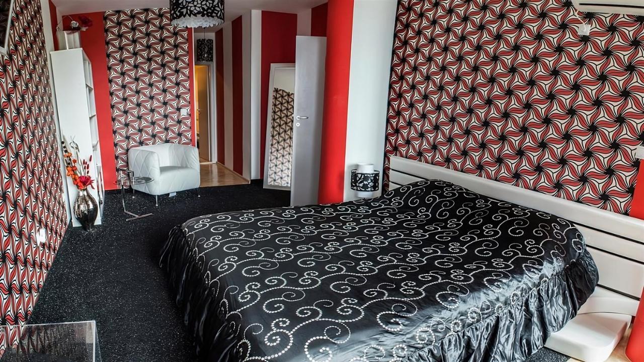Luxury Apartments Burgasz Kültér fotó